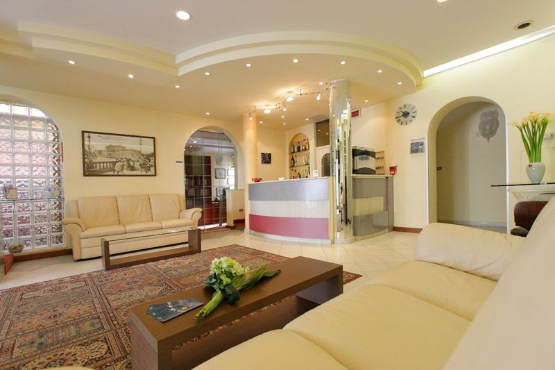Hotel 3 stelle Venezia a Rimini foto Reception